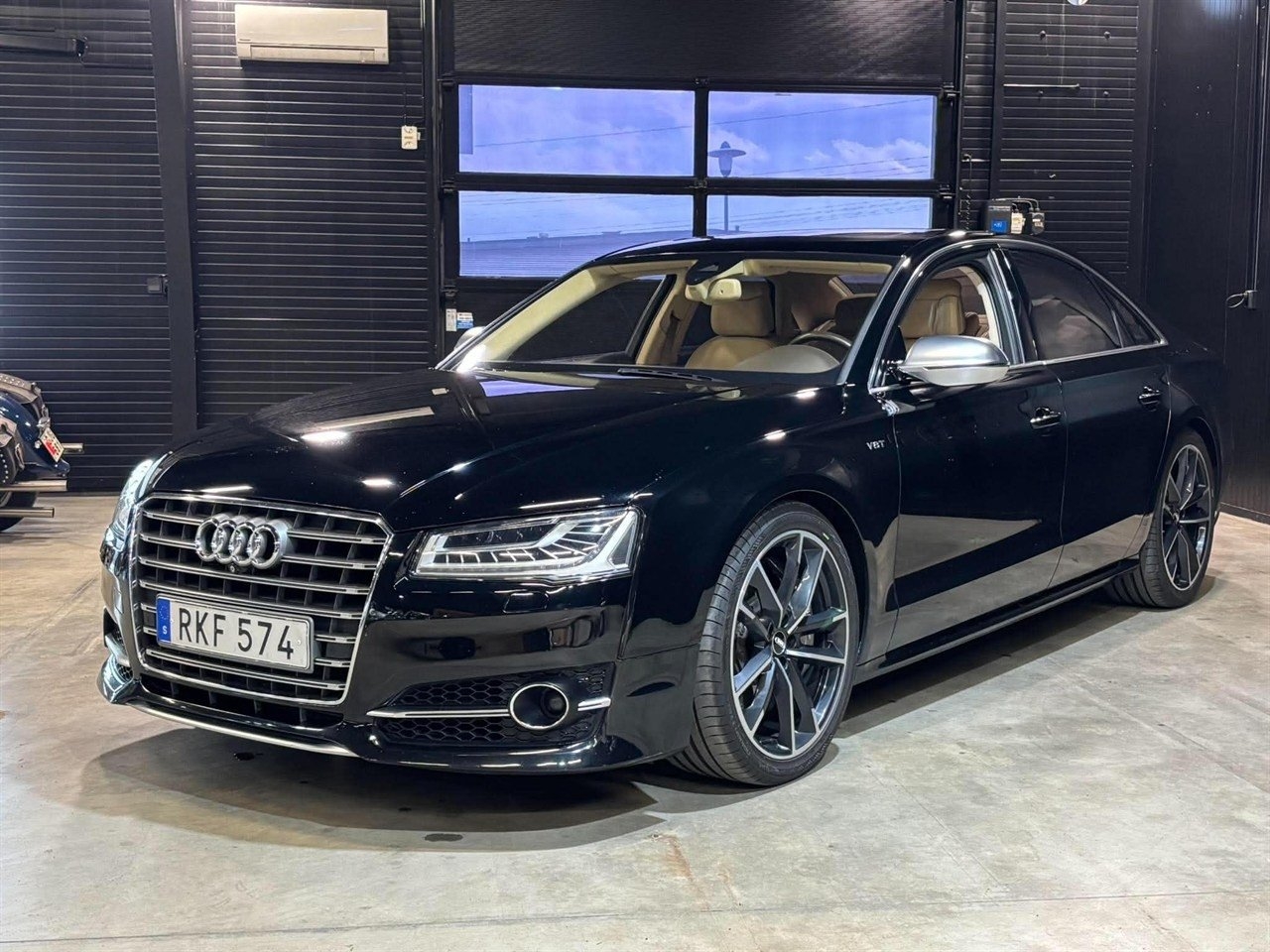 Audi S8 2015, bild 3/10