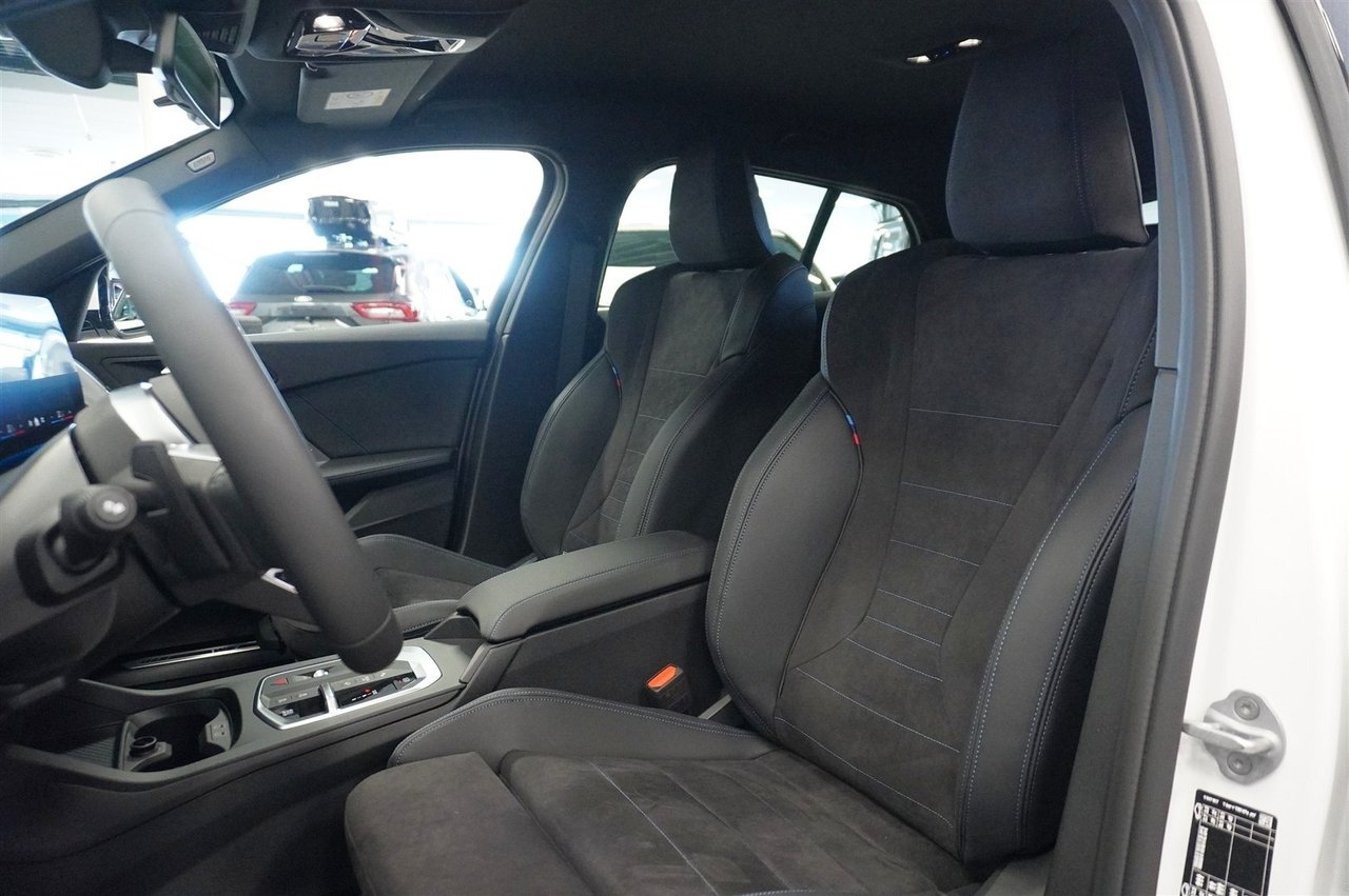 BMW 120 M Sport 2026, bild 6/10