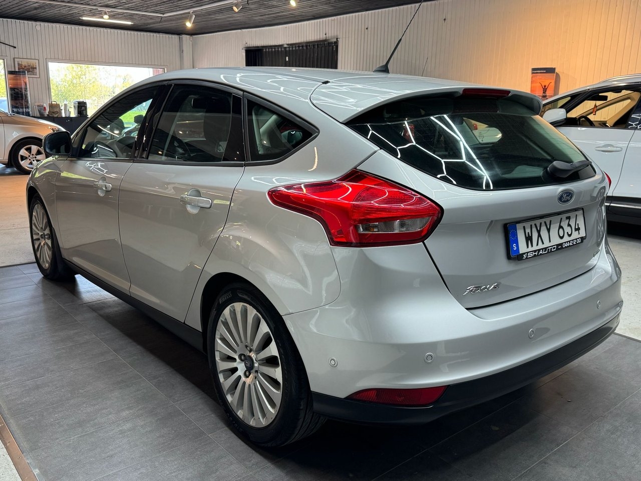Ford Focus 1.6 Ti-VCT LPG Euro 6 2016, bild 4/10