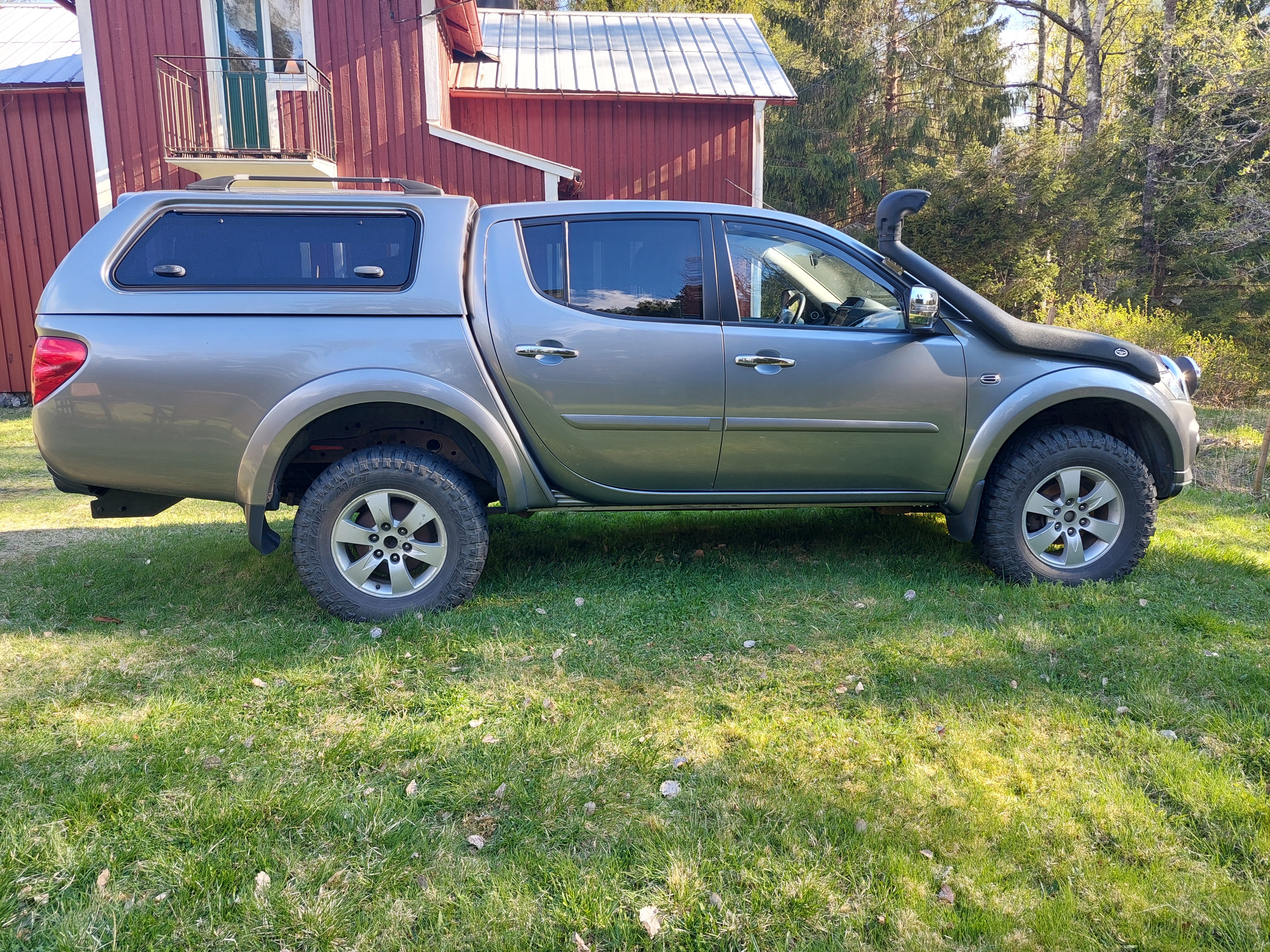 Mitsubishi L200 2015, bild 4/9