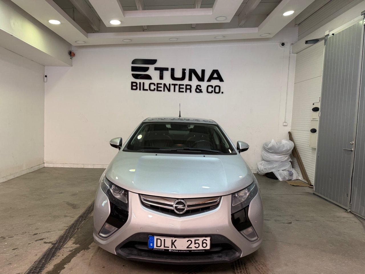 Opel Ampera 1.4 + 16 kWh CVT Euro 5 2012, bild 2/25
