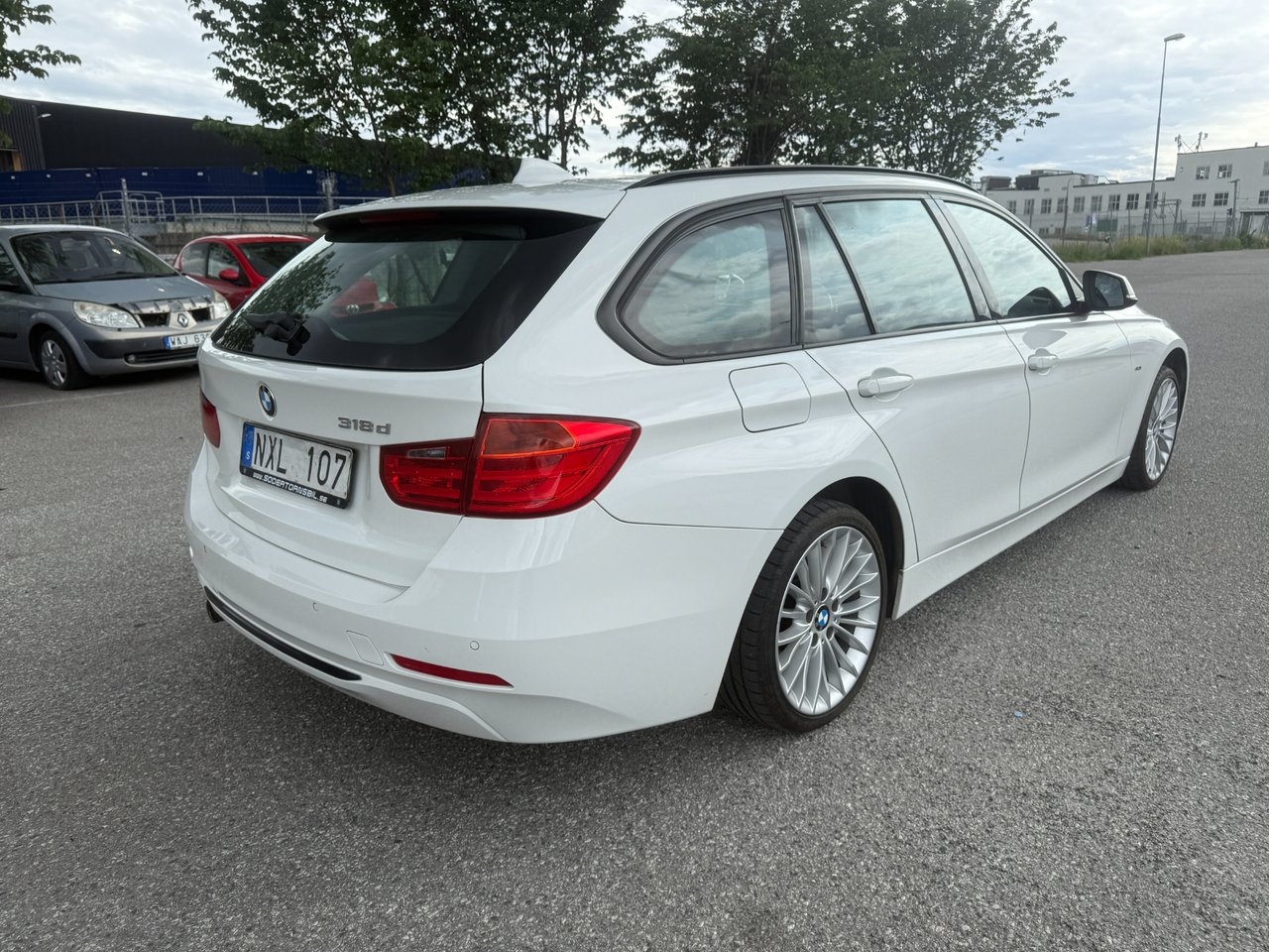 BMW 318 2014, bild 4/10