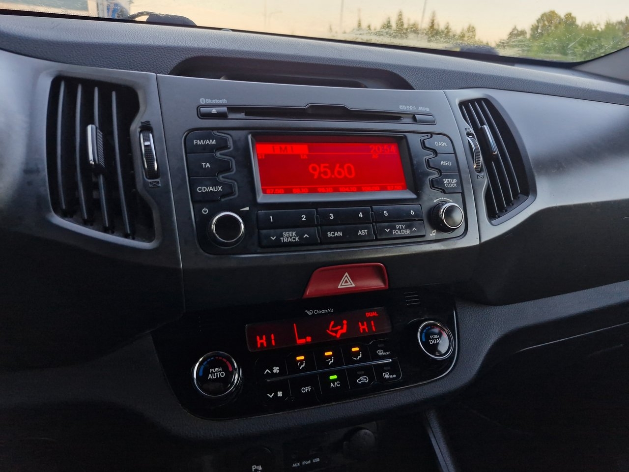 Kia Sportage 2011, bild 7/10