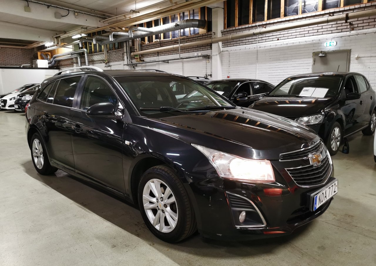 Chevrolet Cruze Kombi 1.4 T Euro 5 2013, kuva 2/10