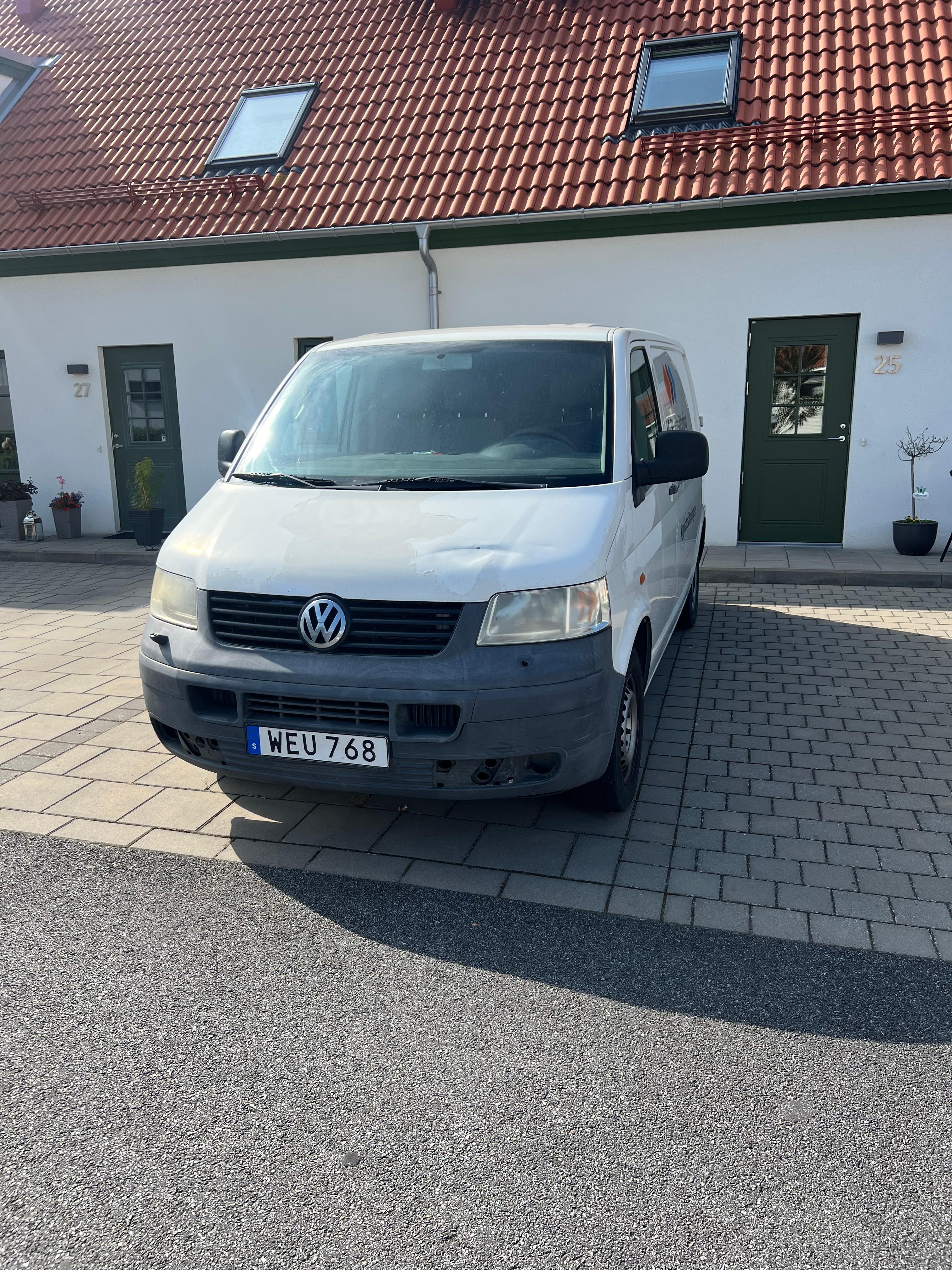 Volkswagen Transporter 2004, kuva 2/2