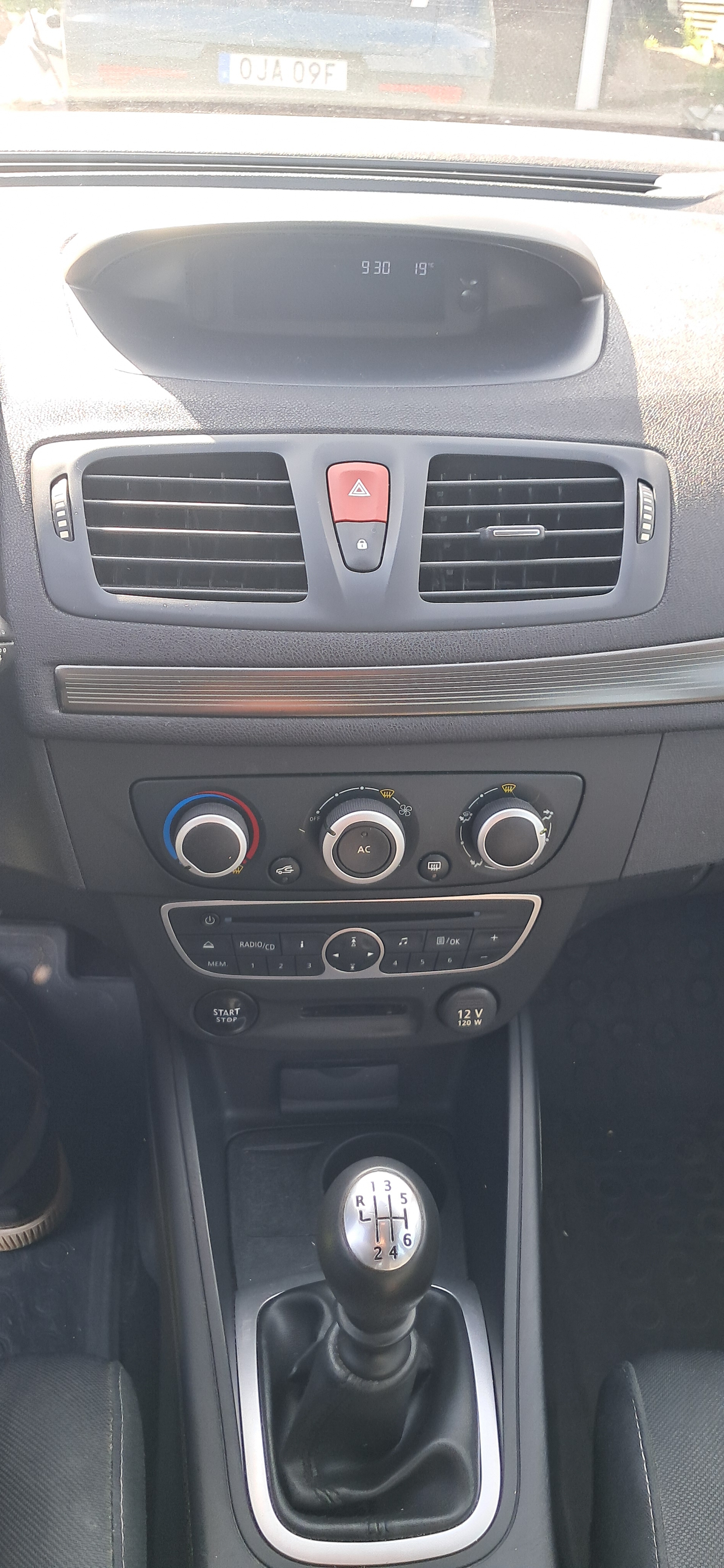 Renault Megane 2012, photo 8/8