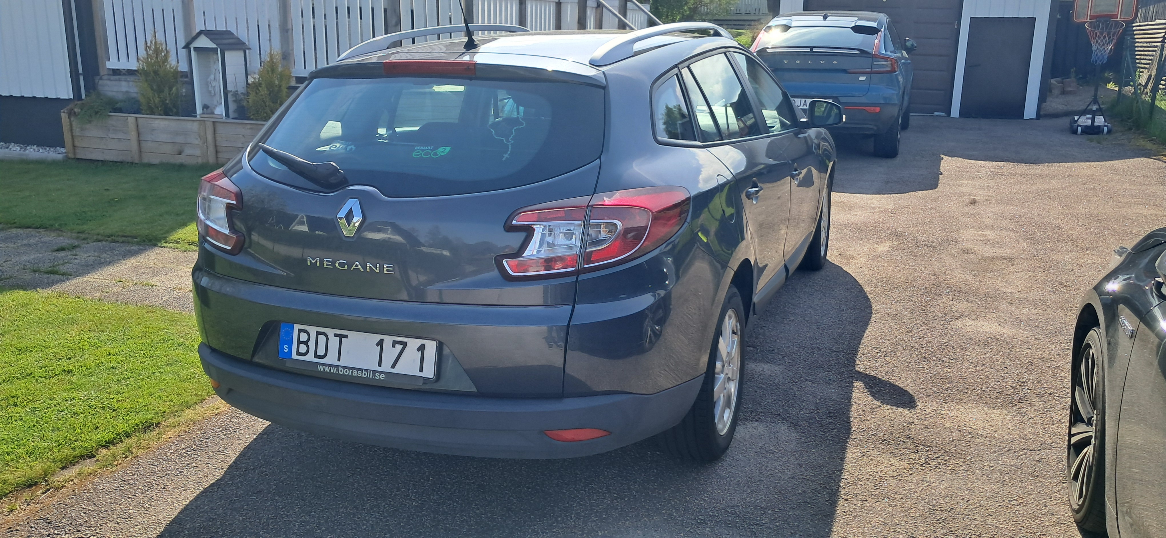 Renault Megane 2012, photo 2/8