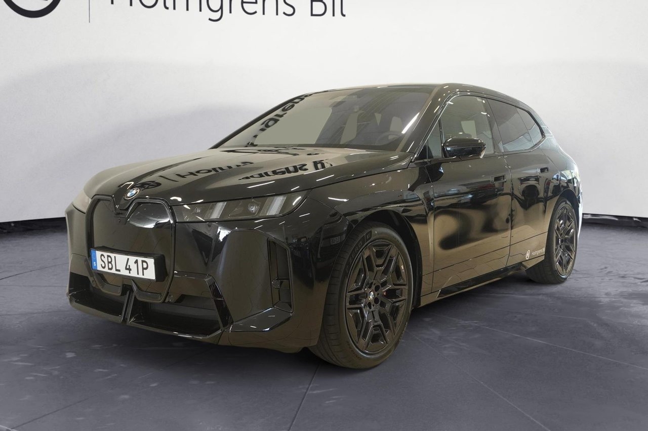 BMW iX