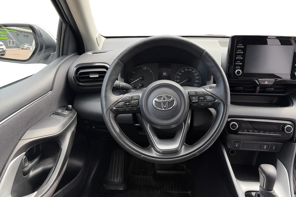 Toyota Yaris Hybrid Active 2024, bild 6/10