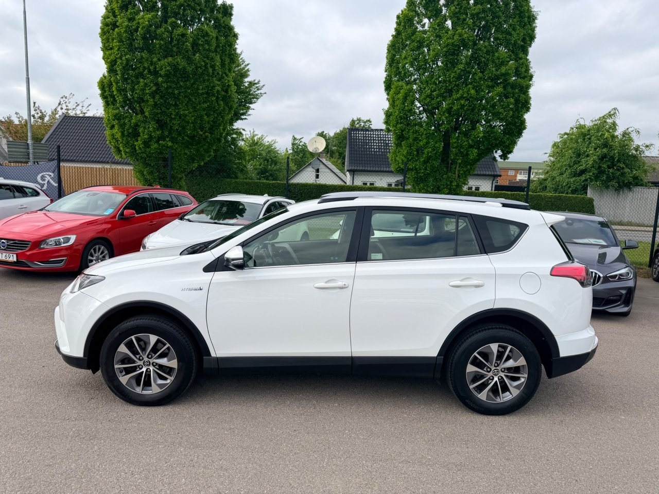 Toyota RAV4 2018, bild 2/10
