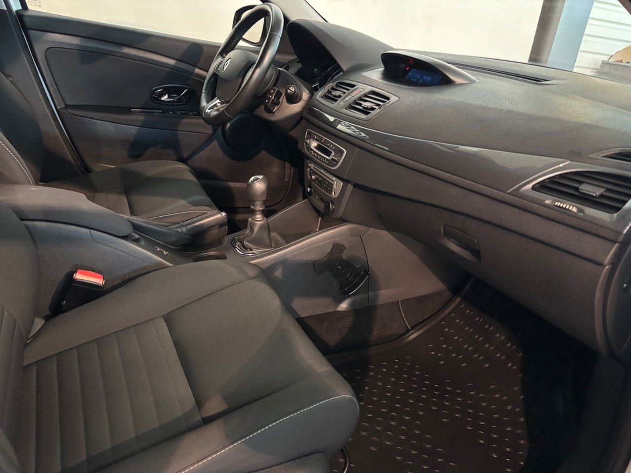 Renault Megane 2016, bild 7/10