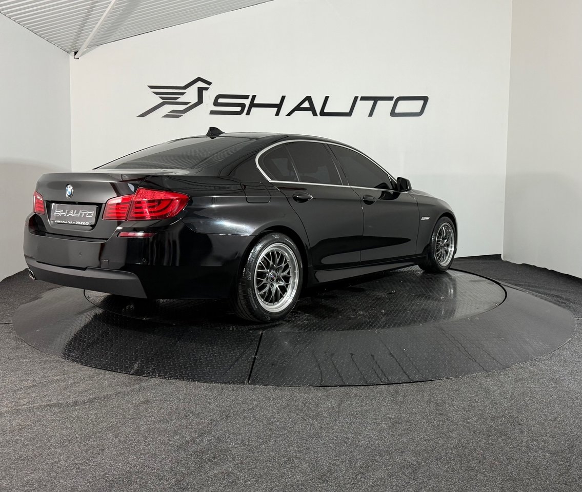 BMW 520 d Sedan Steptronic 2011, kuva 5/18
