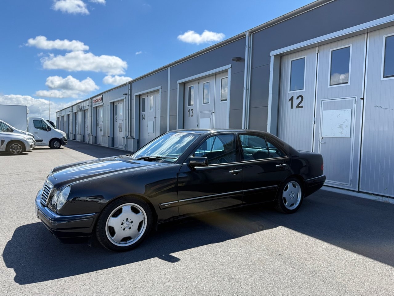 Mercedes-Benz E