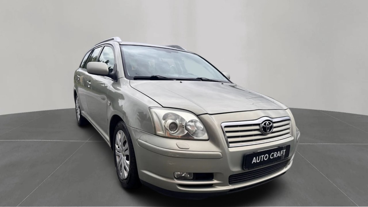 Toyota Avensis Kombi 1.8 VVT-i 2004, bild 3/10
