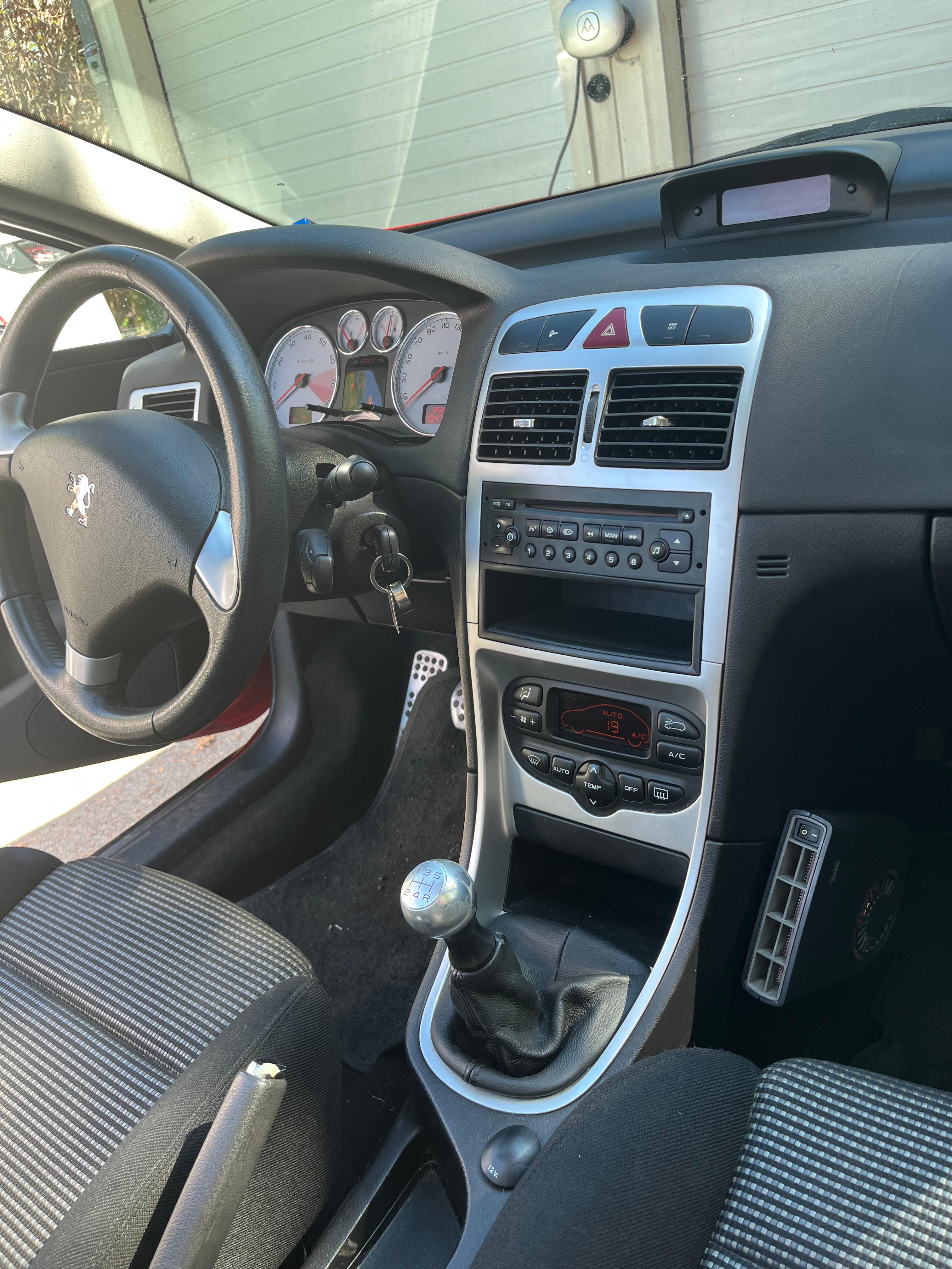 Peugeot 307 CC 2.0 Manuell 2005, bild 7/7