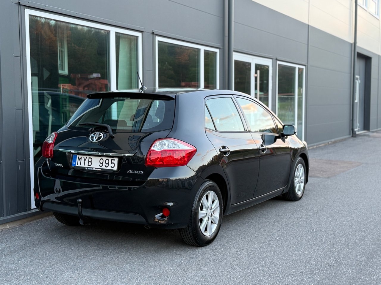 Toyota Auris 2012, photo 3/36