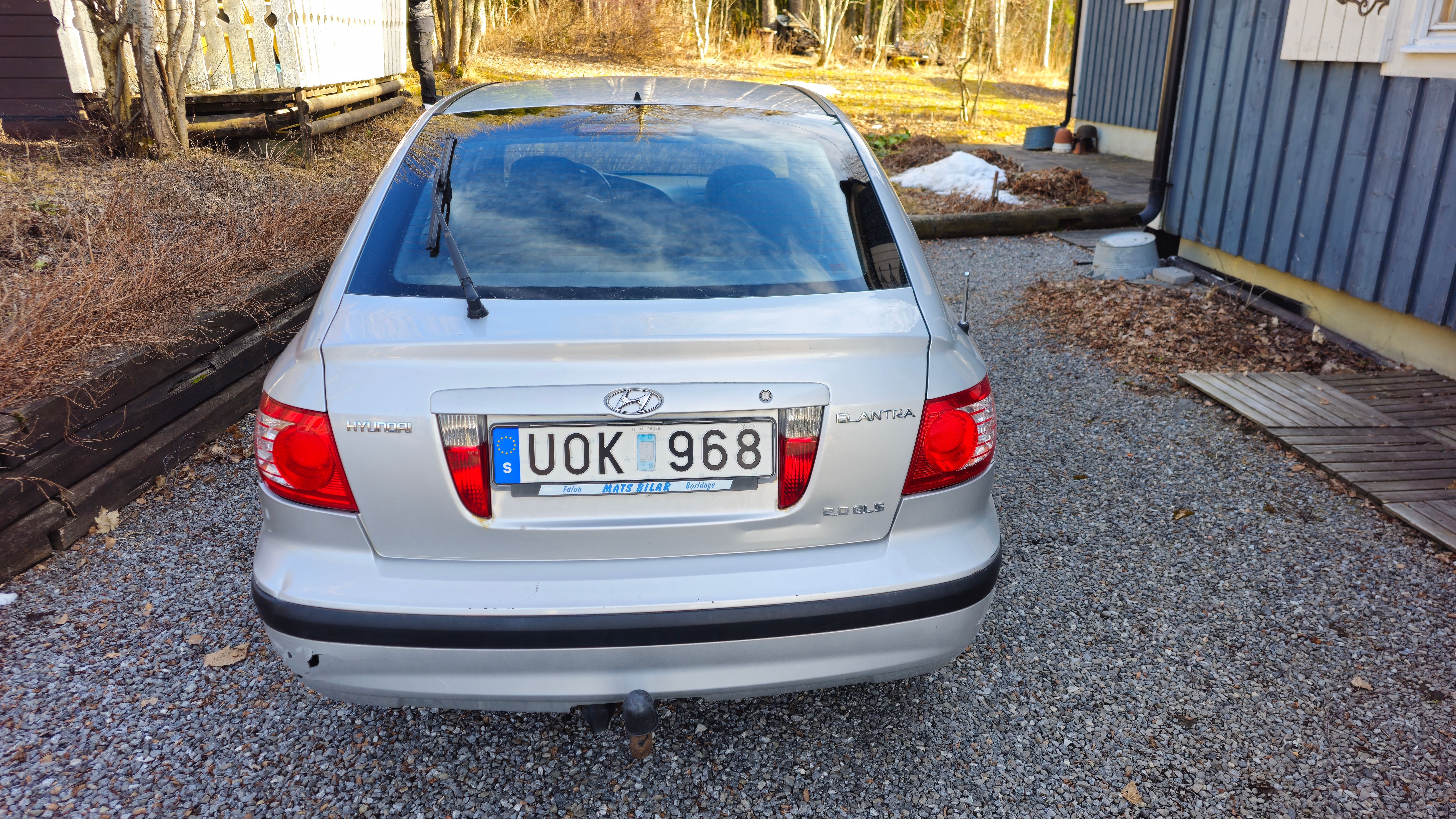 Hyundai Elantra Halvkombi 2.0 Automatisk 2004, bild 2/8