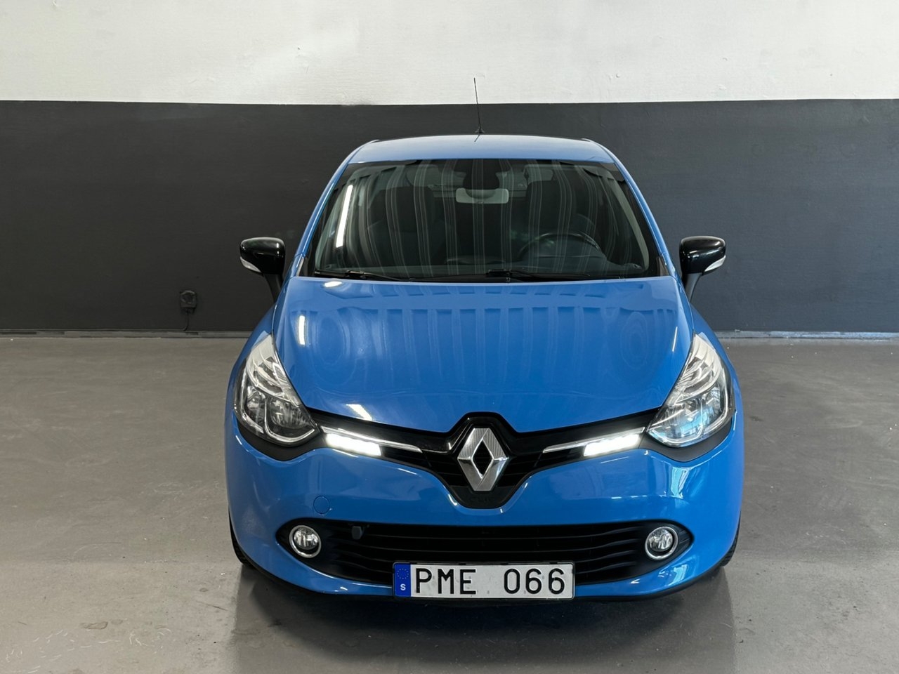 Renault Clio 1.5 dCi NYBESIKTIGAD 2014, photo 2/22