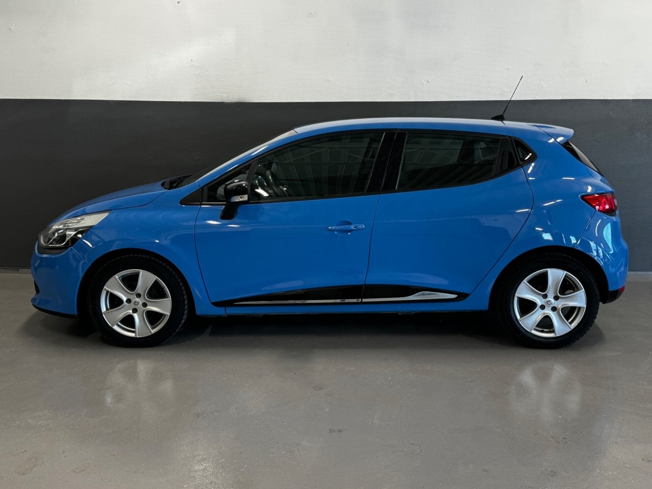 Renault Clio 1.5 dCi NYBESIKTIGAD 2014, photo 4/22