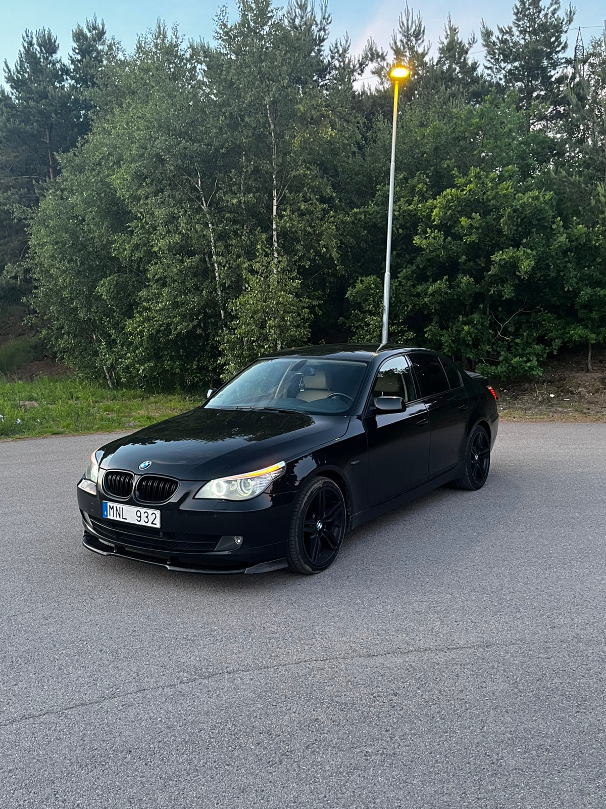 BMW 525
