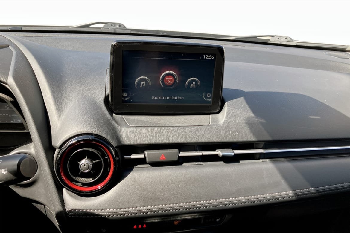 Mazda CX-3 2017, bild 6/9