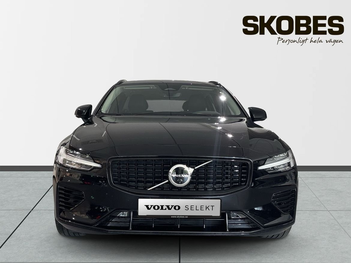 Volvo V60 T6 Plus Dark Nordic Edition 2026, bild 2/20