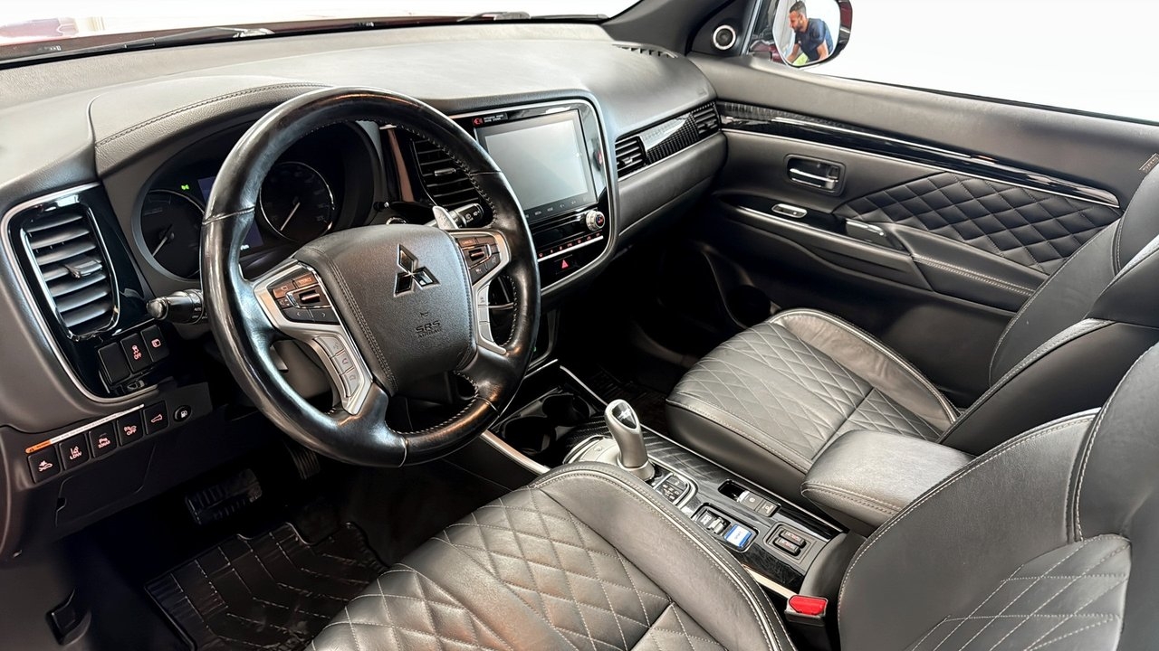 Mitsubishi Outlander 2020, bild 6/10