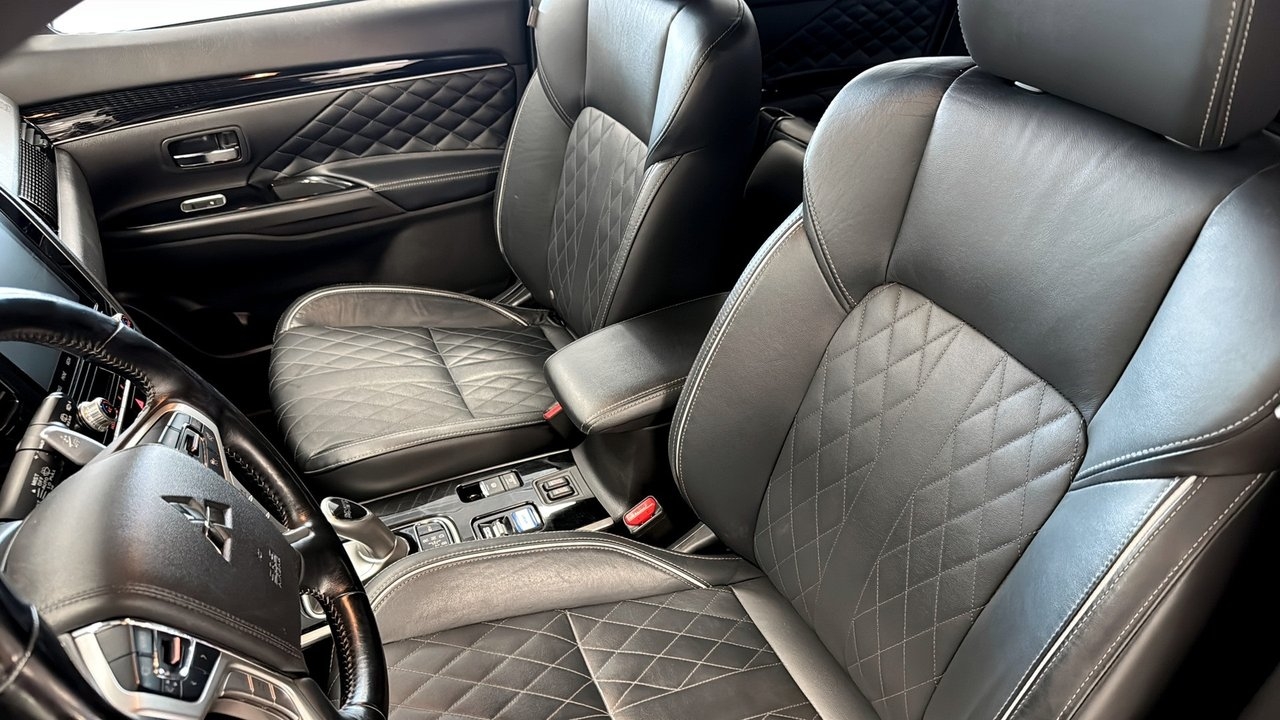 Mitsubishi Outlander 2020, bild 7/10