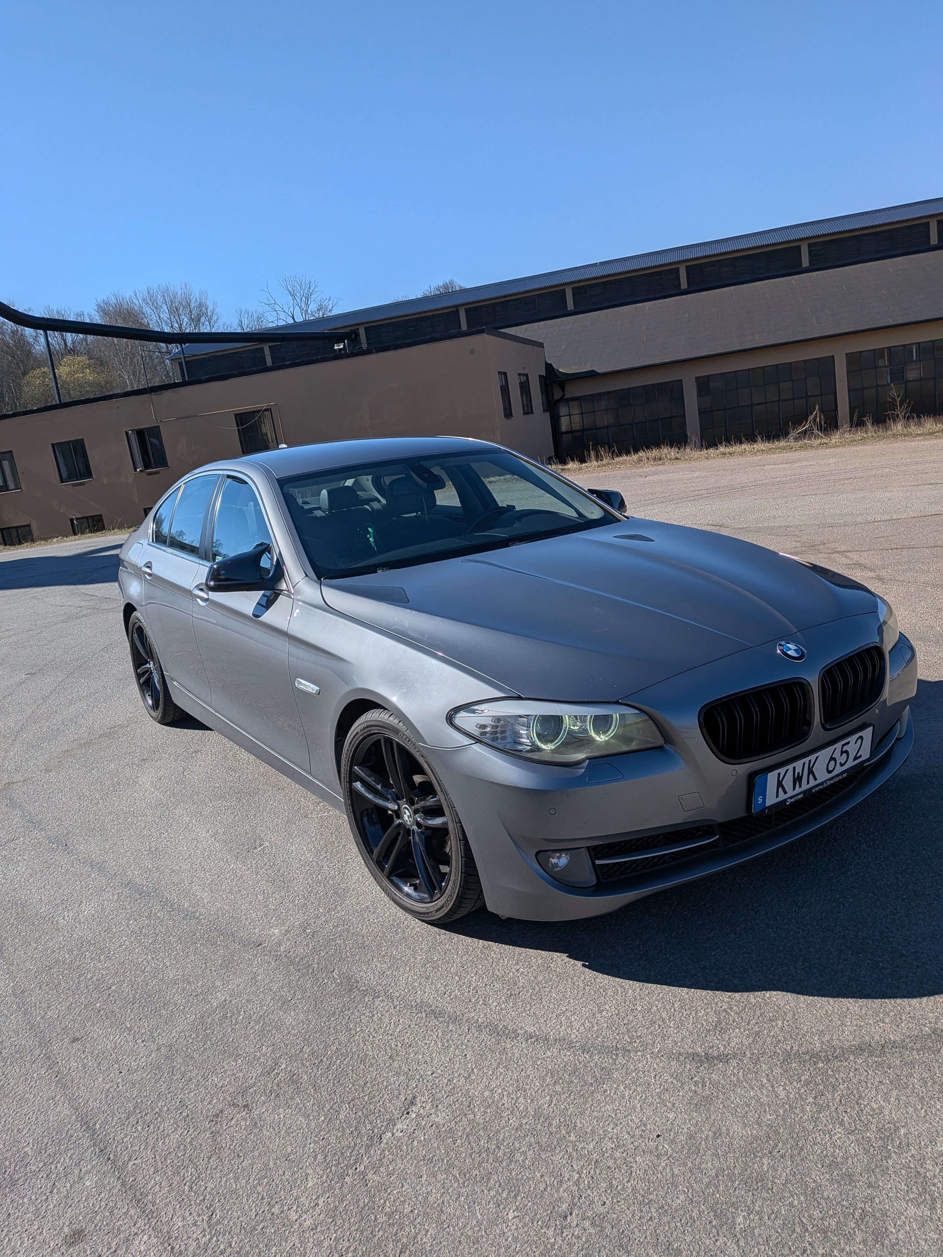 BMW 528 i Sedan Steptronic 2011, photo 2/3