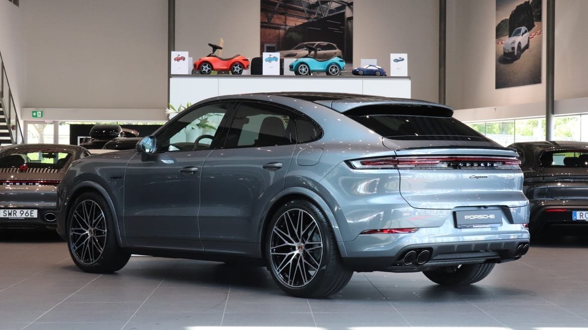 Porsche Cayenne 2026, photo 2/10