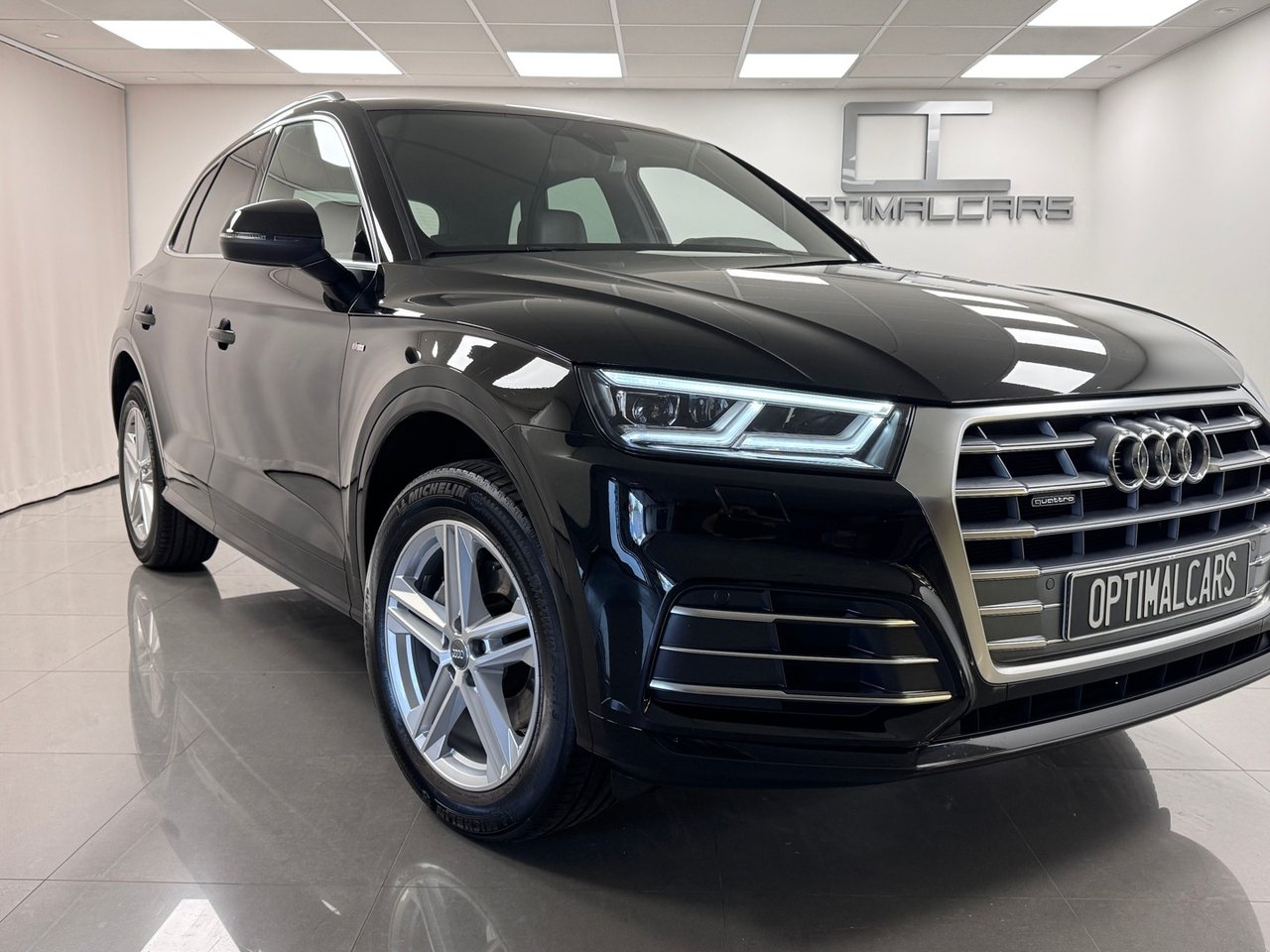 Audi Q5 2020, photo 2/10