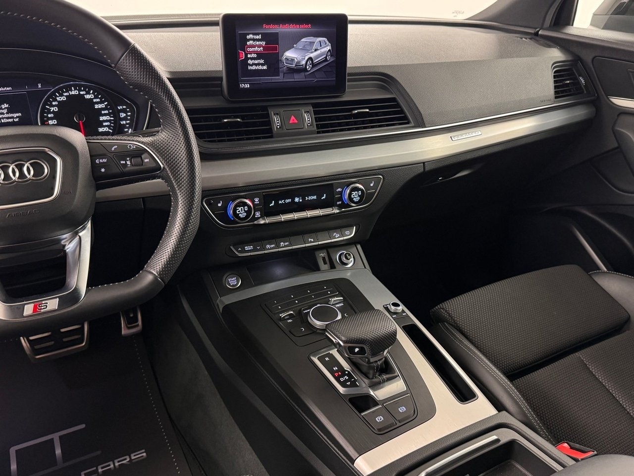 Audi Q5 2020, photo 5/10