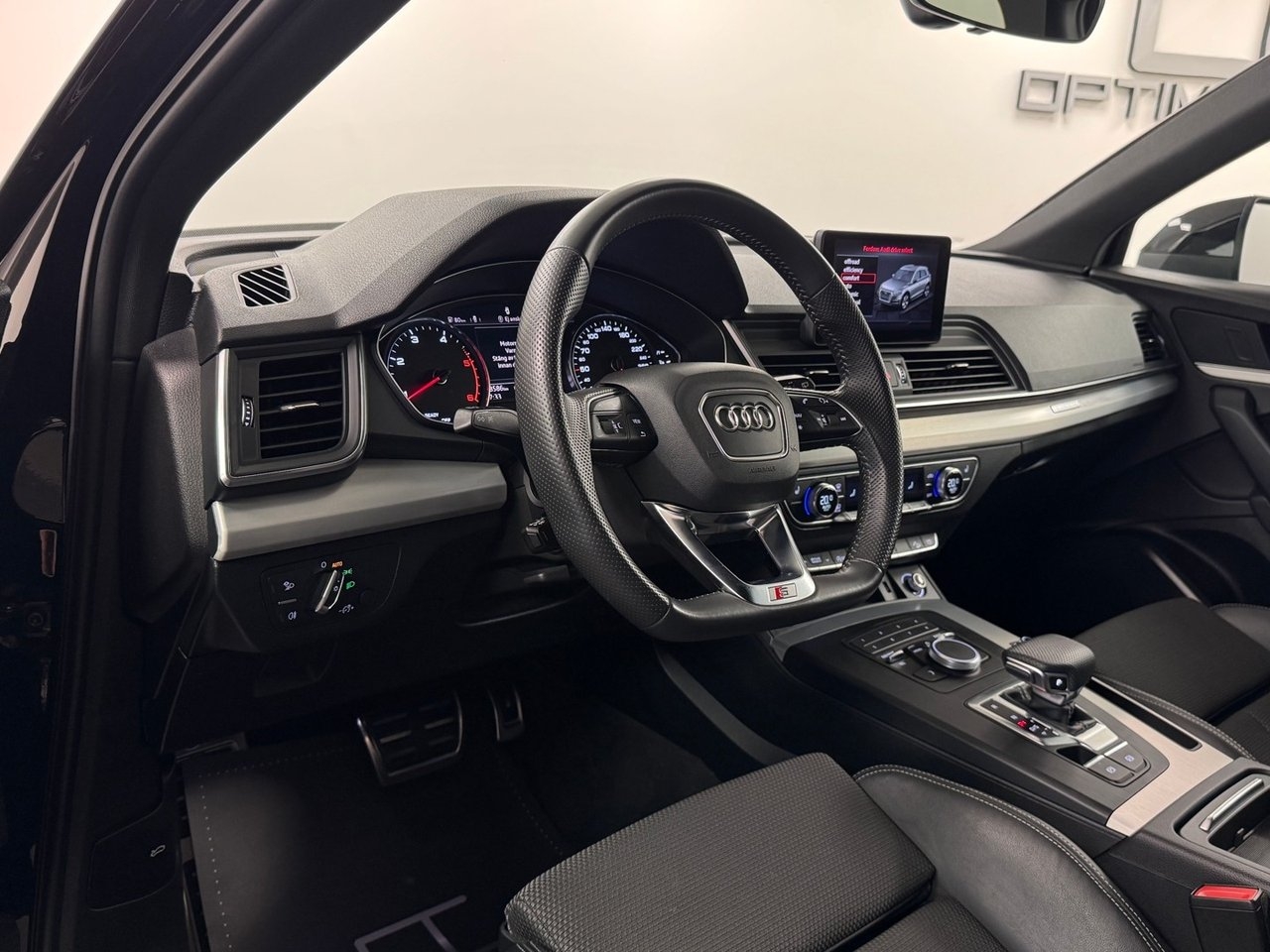 Audi Q5 2020, photo 4/10