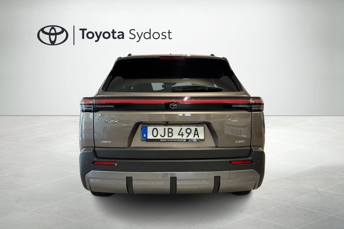 Toyota bZ4X Touring 2026, photo 5/10