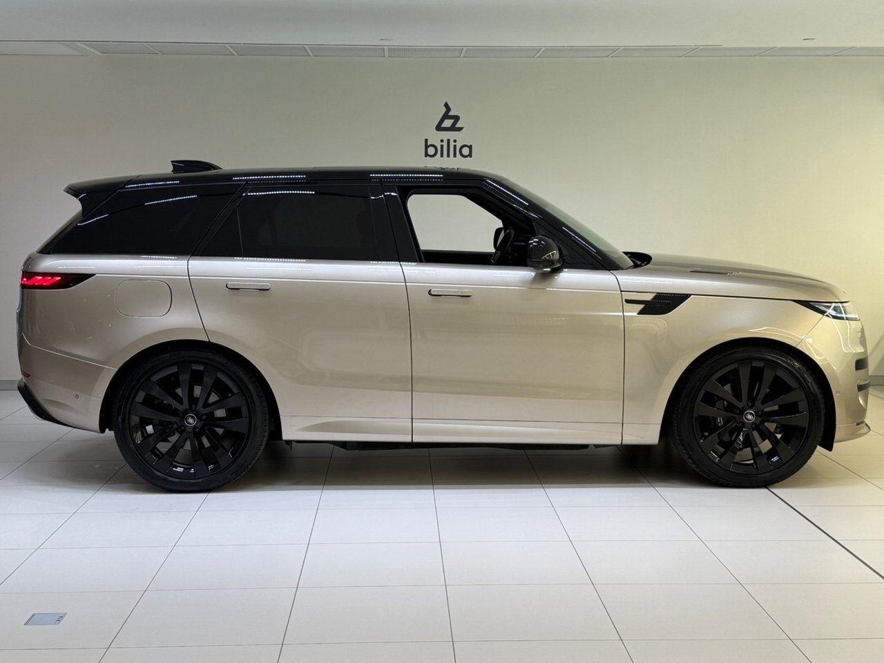 Land Rover Range Rover Sport 2025, photo 6/10