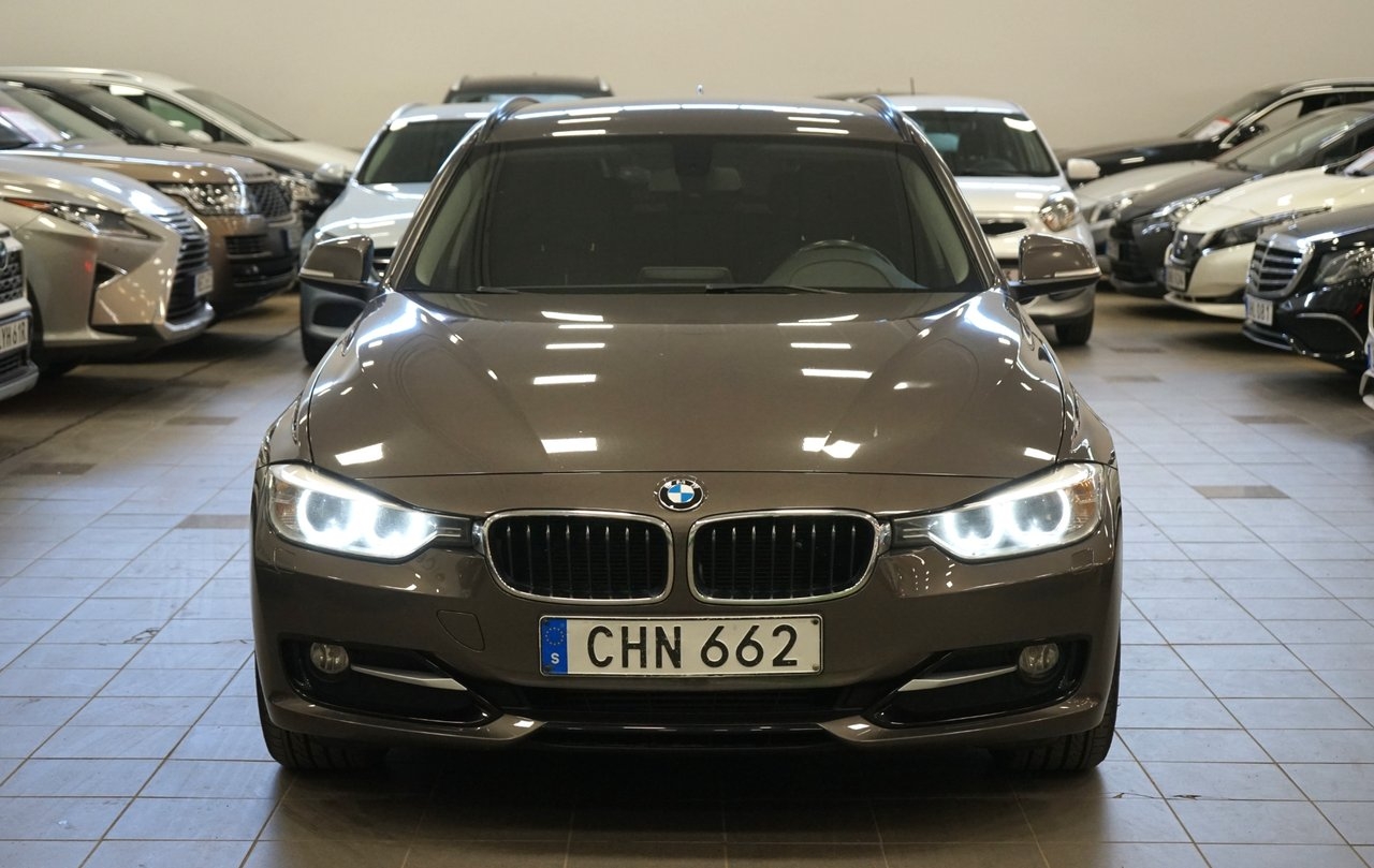 BMW 318 d xDrive Touring Sport line 2014, kuva 5/20