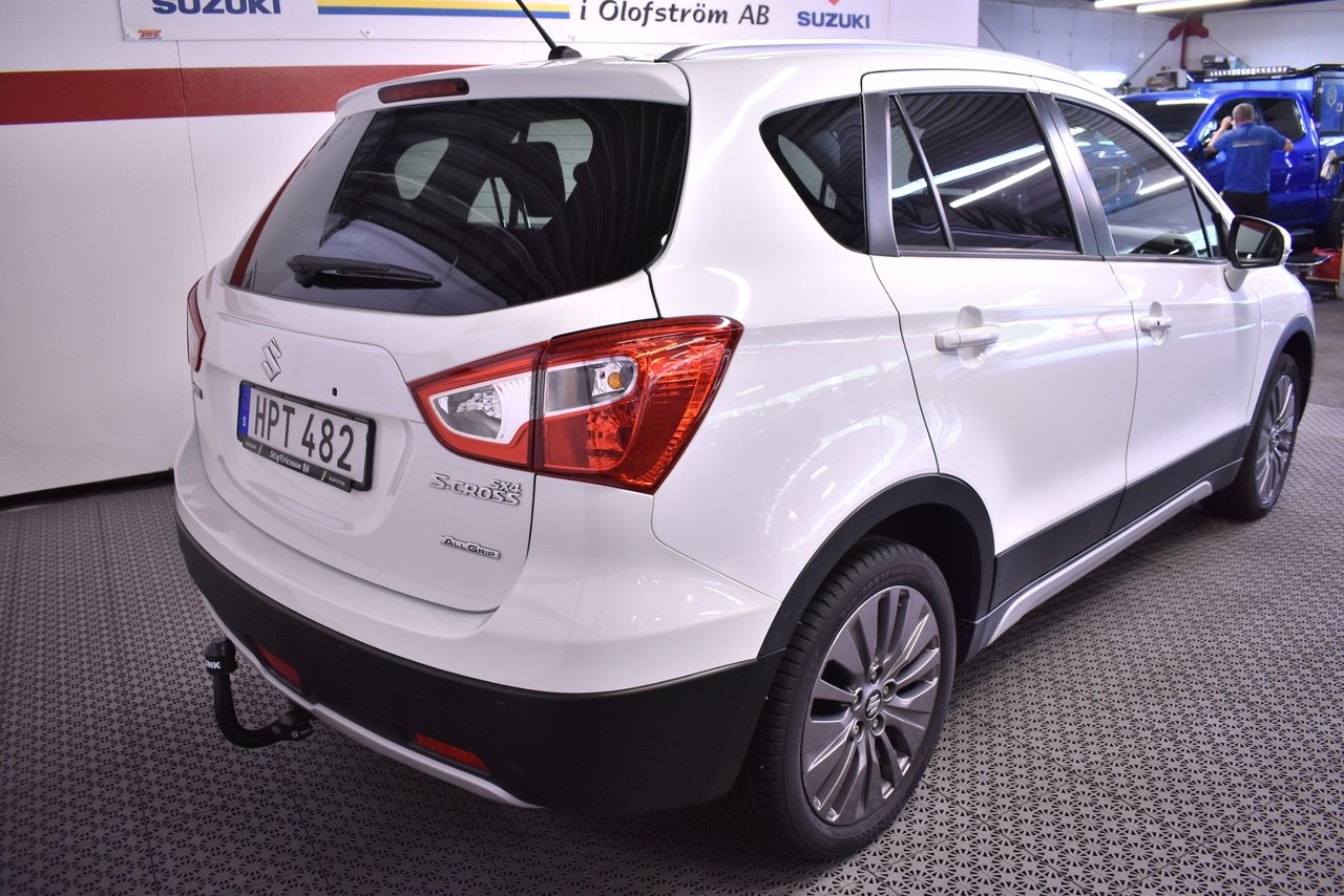 Suzuki S-Cross 2015, bild 5/10