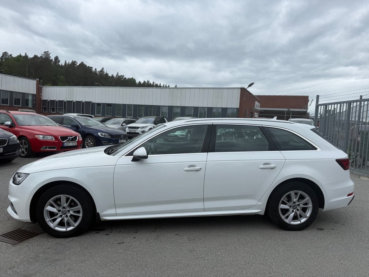 Audi A4 2019, bild 4/10