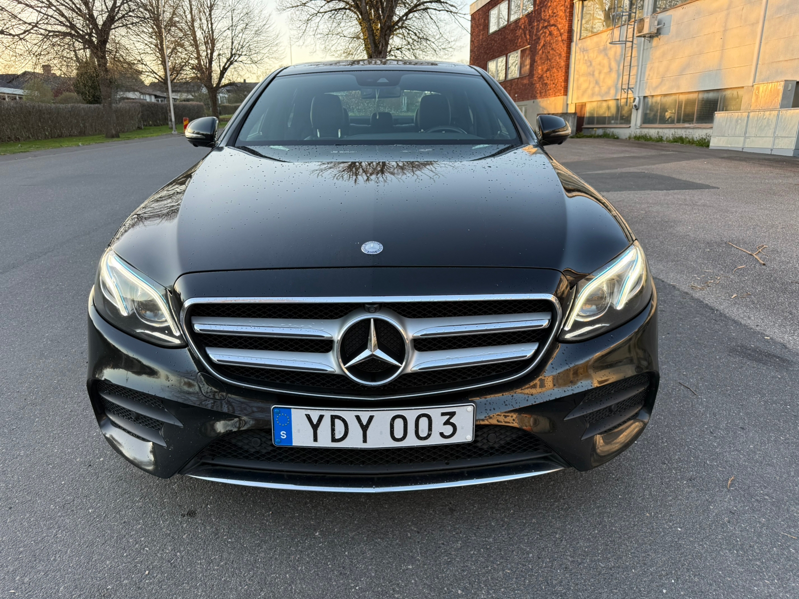 Mercedes-Benz E 350 d AMG Line 2017, bild 2/9