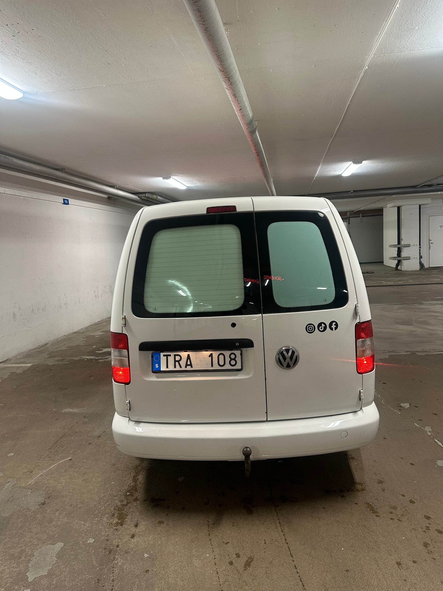 Volkswagen Caddy Maxi 2009, bild 3/5
