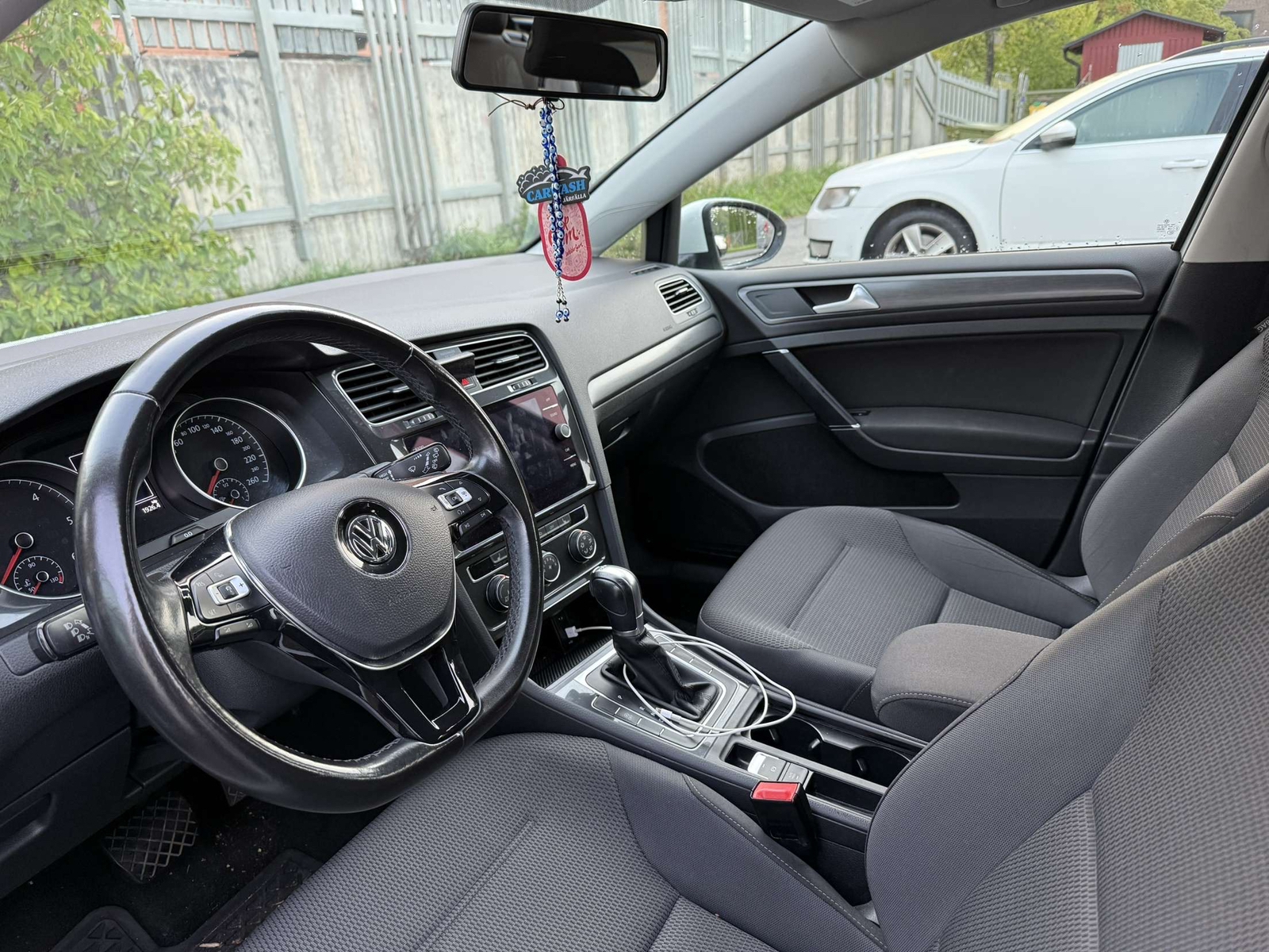Volkswagen Golf 2018, photo 2/3
