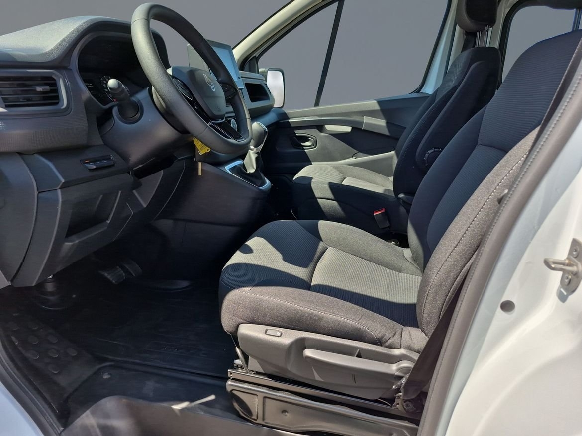 Renault Trafic Passen PhII dC 150 L2H1 A 2025, bild 5/10