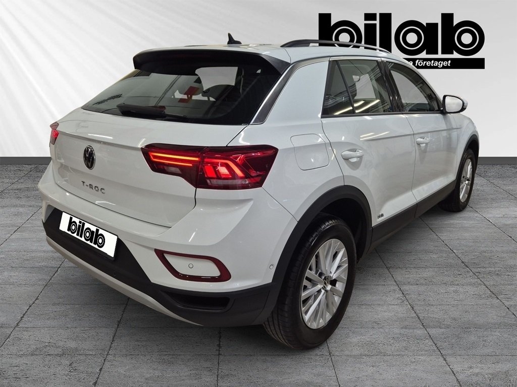 Volkswagen T-Roc 2022, photo 2/7