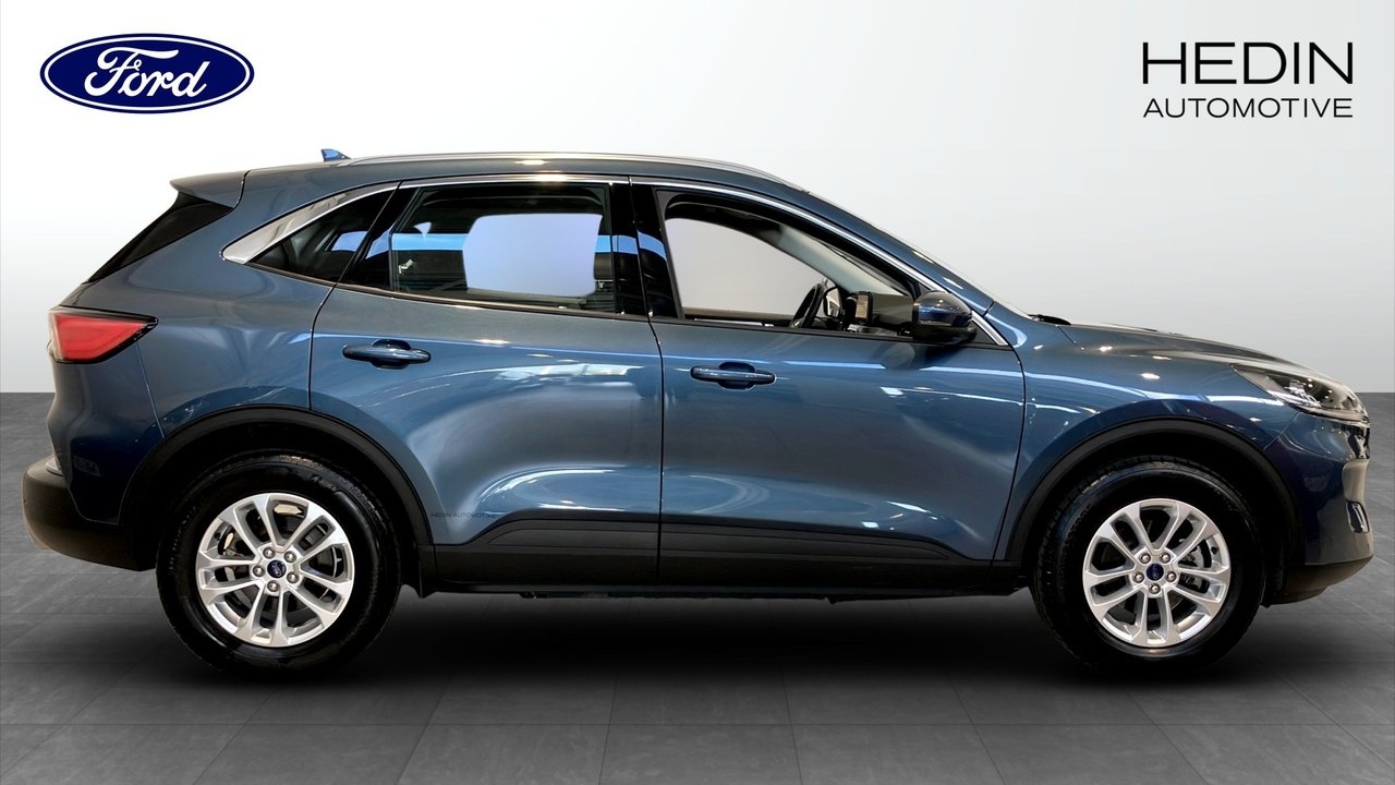 Ford Kuga Titanium PHEV 2023, bild 6/10