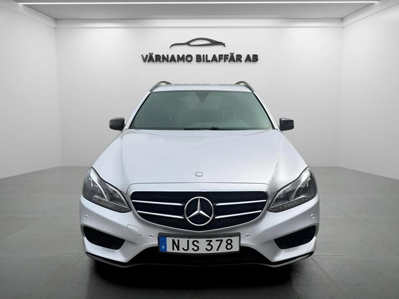 Mercedes-Benz E 220 T 170hk AMG 2016, bild 7/19