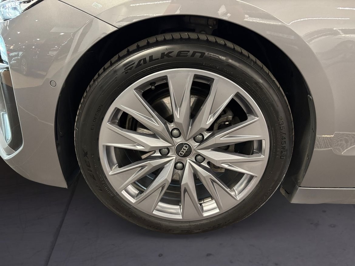 Audi A6 2025, photo 6/10