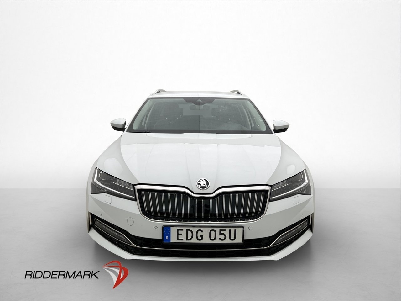 Skoda Superb 2022, bild 2/37