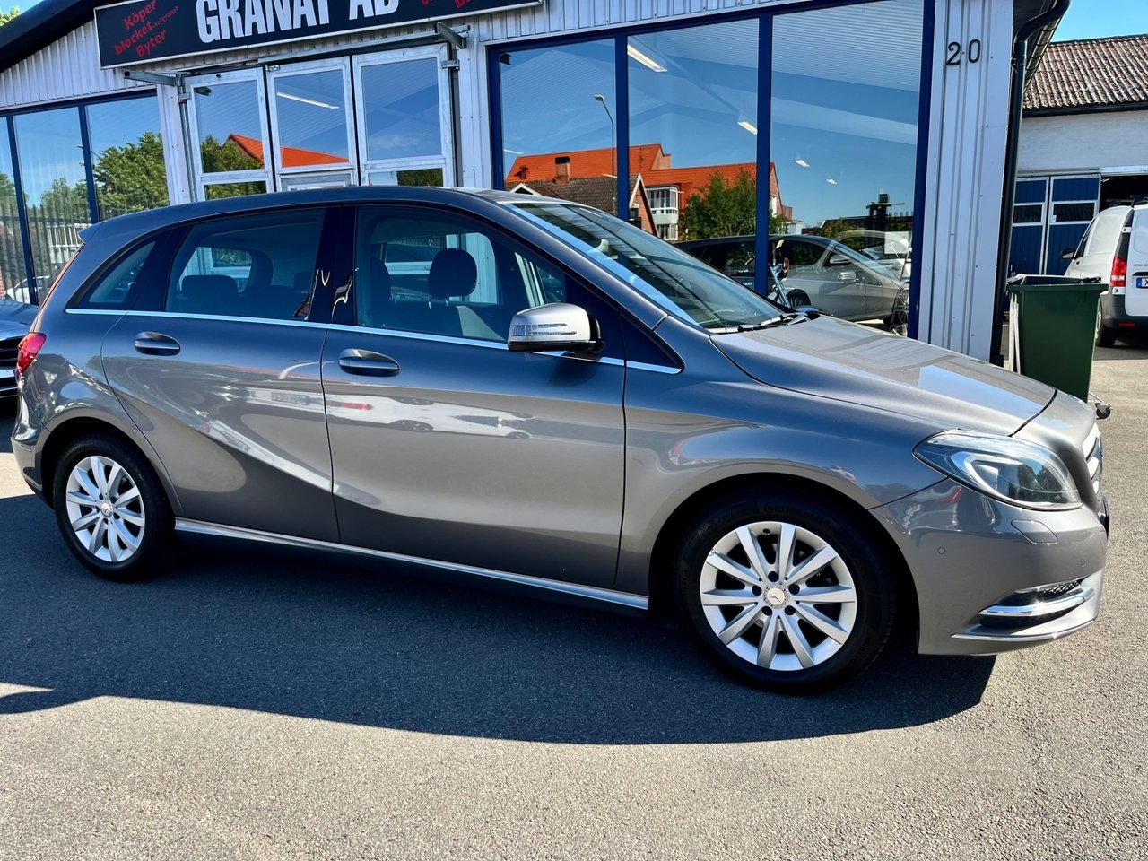 Mercedes-Benz B 2013, photo 2/9