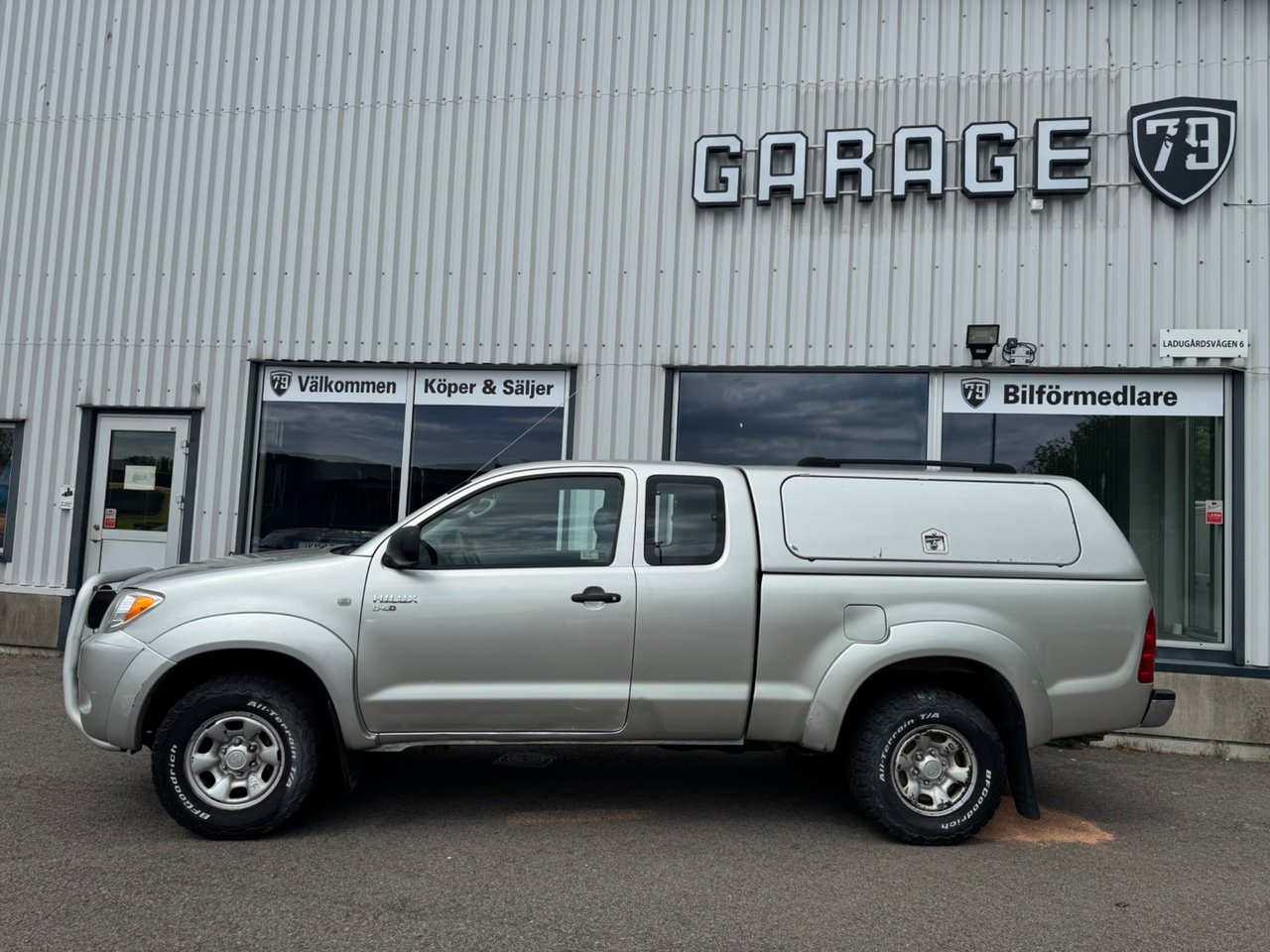 Toyota HiLux Extra Cab 2.5 4WD 2006, bild 2/10