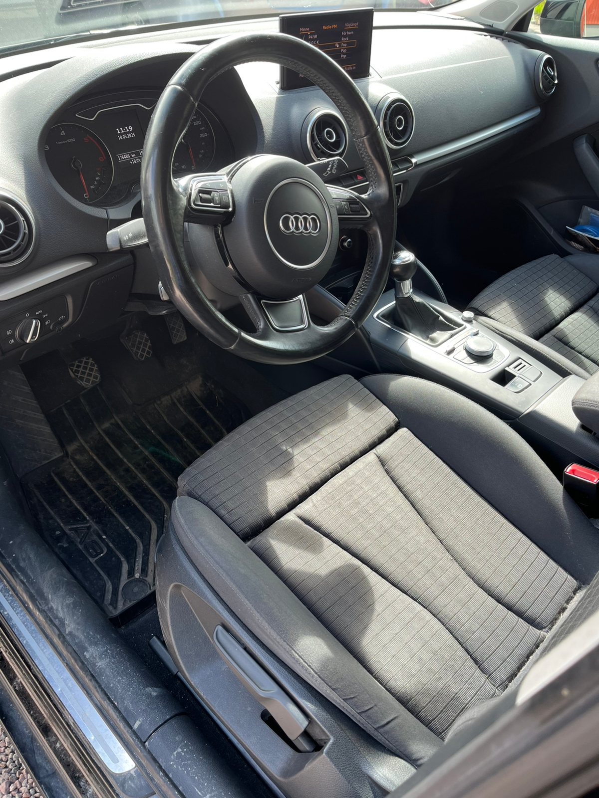 Audi A3 Sportback 2.0 TDI Manuell 2014, bild 5/6